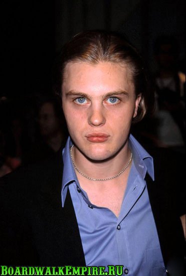 Майкл Питт (Michael Pitt)