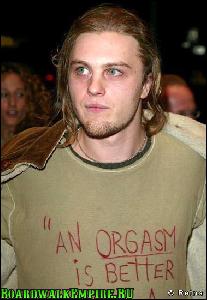 michael_pitt_photo_boardwalkempire.ru_067 (379x550, 38 kБ...)